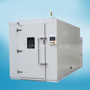 軍標(biāo)淋雨試驗(yàn)室